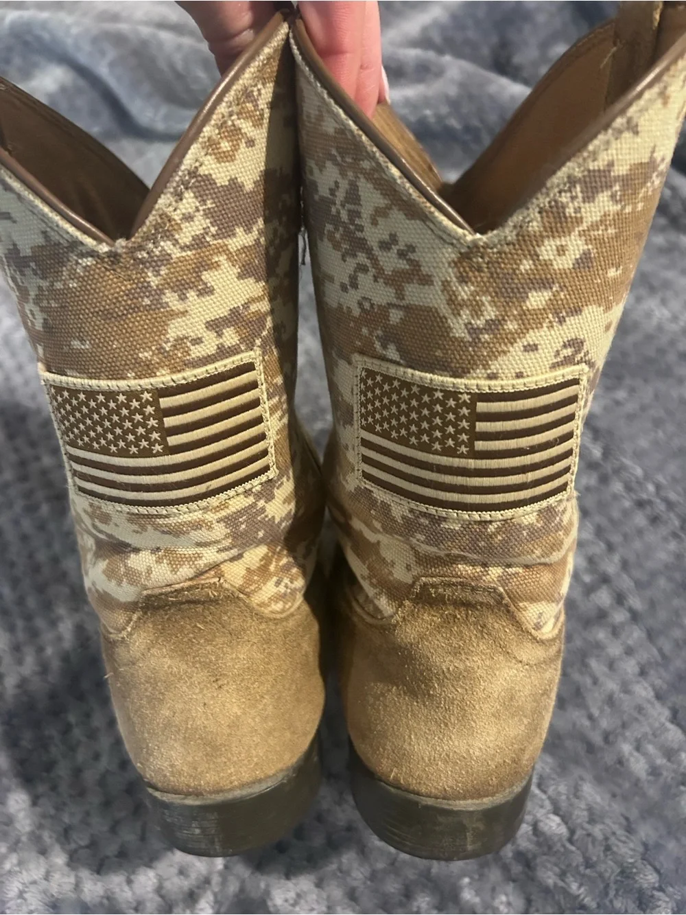 Good Condition Boys Sz5 Ariat Camo Print Patriotic Cowboy Boot American Flag